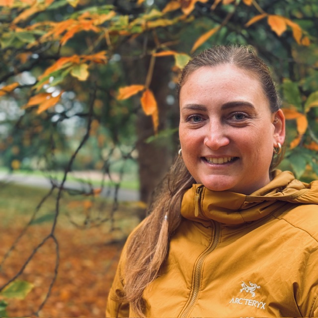 Courtney at the Edge