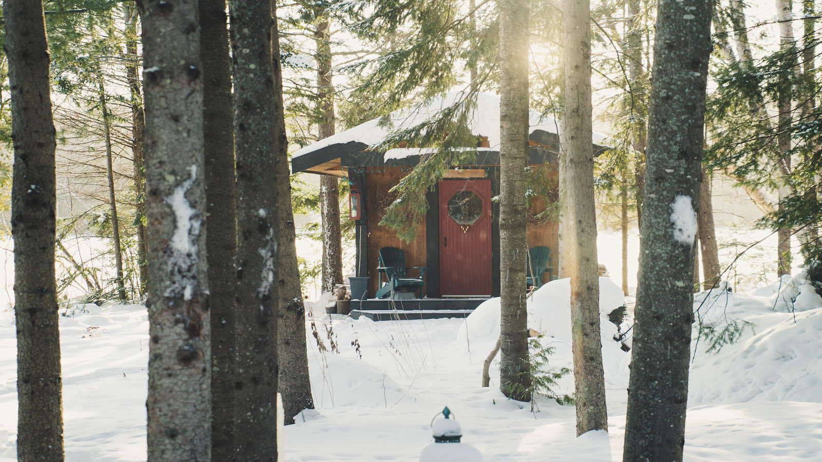 cedar-sauna-experience-in-winter